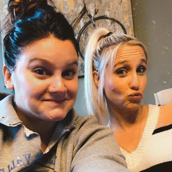 🔆MEET YOUR SELLER!🔆 - Picture 5 of 14